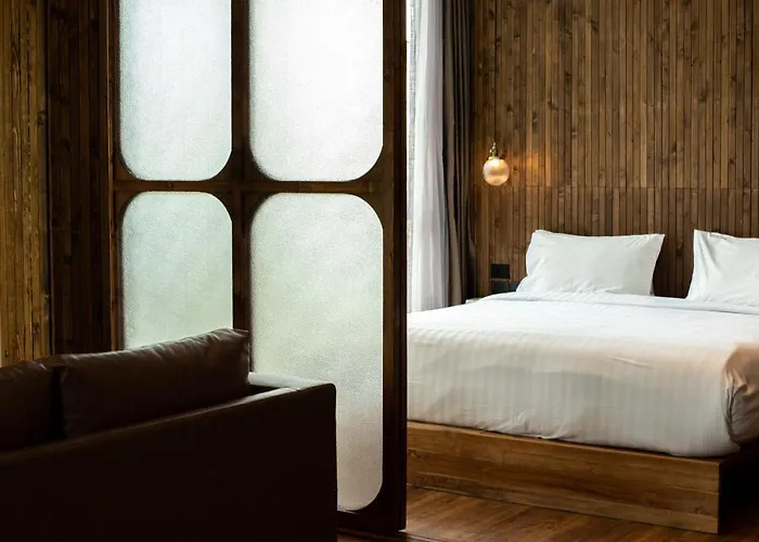 Karaarom Hotel 4*