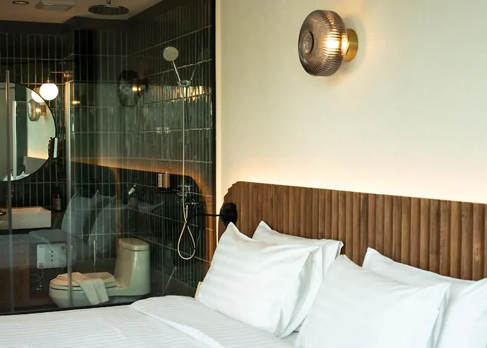 Hotel Karaarom 4*