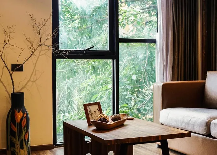 Hotel Karaarom 4*