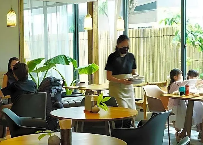 Hotel Karaarom 4*